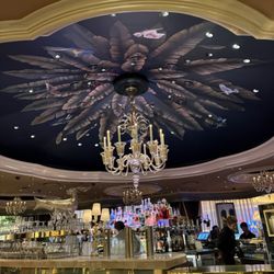 Overlook Lounge, Aperitifs & Spirits