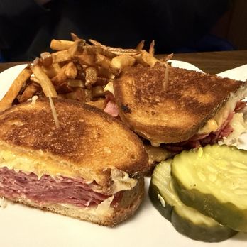 The Harvest Restaurant - Reuben - Pizza Near Me - Queensbury, New York
