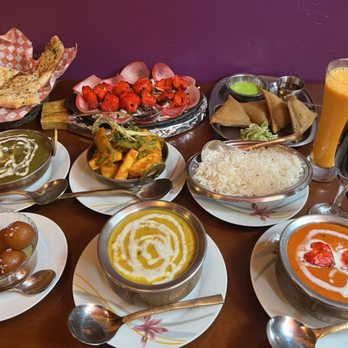 Sagarmatha Curry Palace - Indian Near Me - Hamilton, Ontario