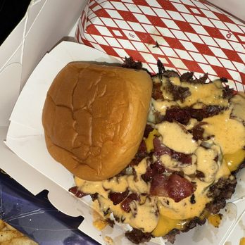 Burger 3000 - Double Oklahoma Wagyu - Burgers Near Me - Chatsworth, California Burger 3000 - Double Oklahoma Wagyu - Burgers Near Me - Chatsworth, California