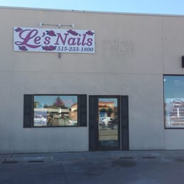 Le's Nails - Storefront - Nail Salons Near Me - Ames, Iowa