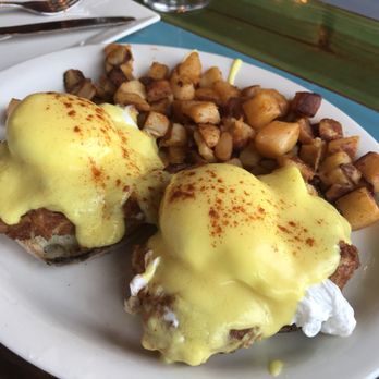 Barn 34 - Crab cake Benedict - Bars Near Me - Ocean City, Maryland