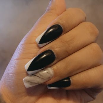 Diamond Nails Spa - Anna did her thang with these nails. - Nail Salons Near Me - Murrieta, California