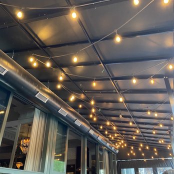 Acanto - Outside seating - Italian Near Me - Chicago, Illinois Acanto - Outside seating - Italian Near Me - Chicago, Illinois