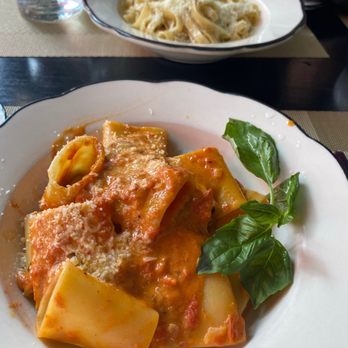 Nittis Italian Restaurant in Hell's Kitchen - Italian Near Me - New York, New York Nittis Italian Restaurant in Hell's Kitchen - Italian Near Me - New York, New York