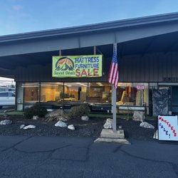 Sweet Dealz - Front of business