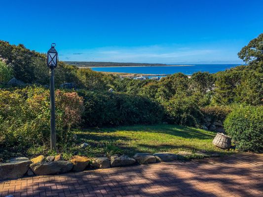 Menemsha Inn & Cottages by null