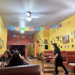 Casa Chavez Mexican Restaurant - Dining area