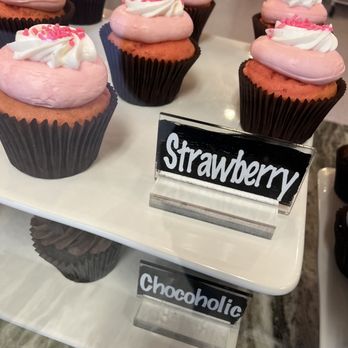 Smallcakes Orlando - Smallcakes - Desserts Near Me - Orlando, Florida Smallcakes Orlando - Smallcakes - Desserts Near Me - Orlando, Florida