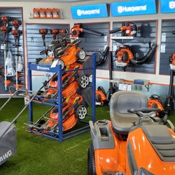 Tractor Bob's - Wide selection of Landscaping Tools