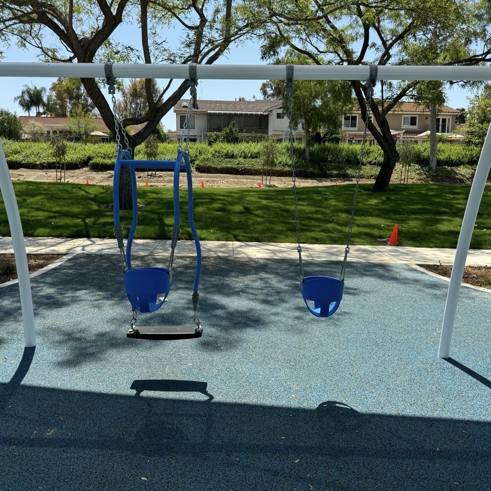Madrid Fore Park - Baby swings and adult swing along - Parks Near Me - Mission Viejo, California