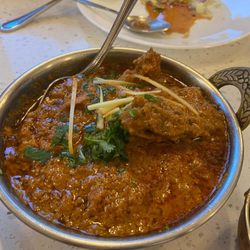 Roti Boti - Chicken karahi was excellent!