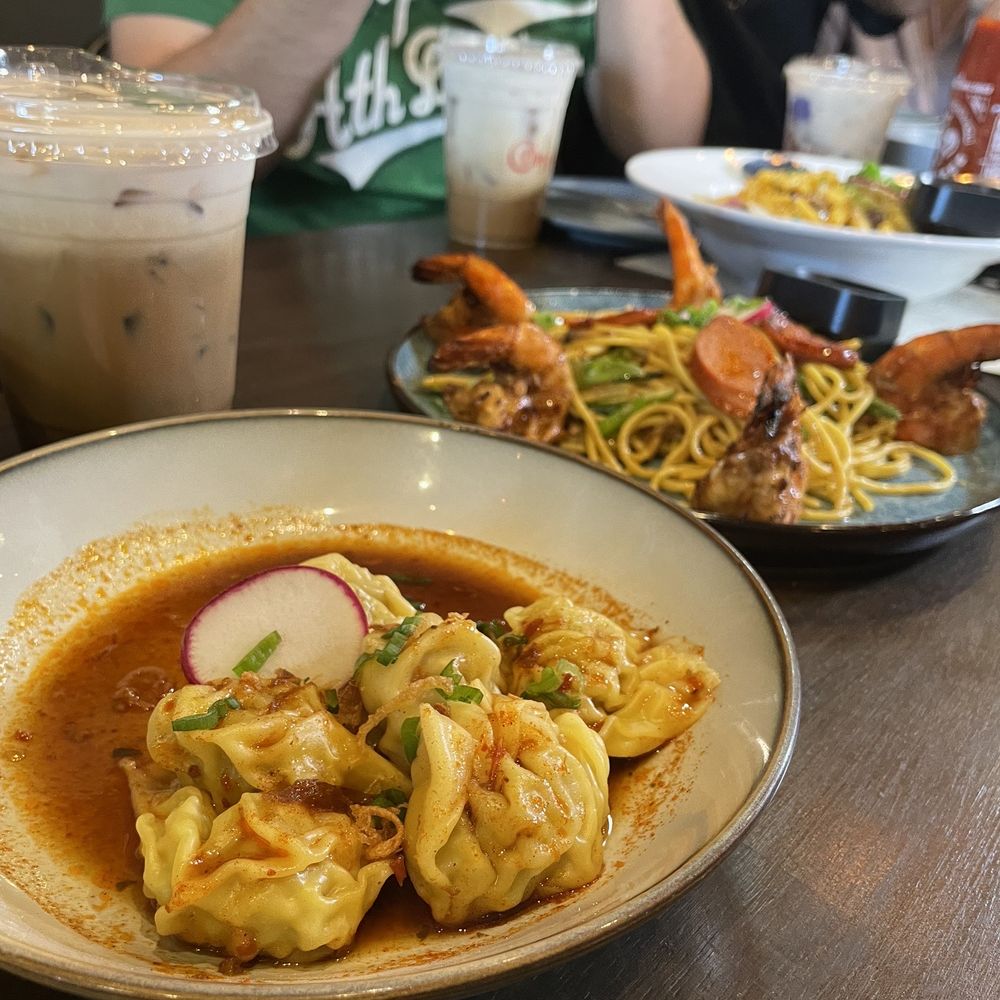 OMELI Kitchen - Omeli's Spicy Wonton - Vietnamese Near Me - Fullerton, California