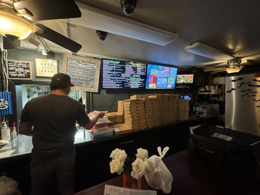 Show Me Pizza by null