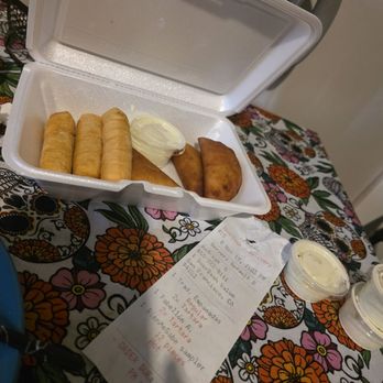 Bienmesabe - Wheres my sauces ???? - Venezuelan Near Me - Chicago, Illinois