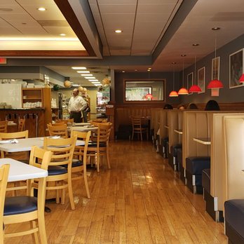 Eppes Essen Deli & Restaurant - Dining area - Delis Near Me - Livingston, New Jersey Eppes Essen Deli & Restaurant - Dining area - Delis Near Me - Livingston, New Jersey
