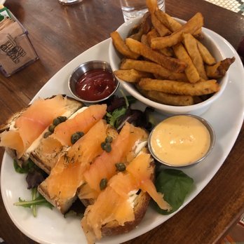 White Maple Café - Gravlax Crostini (Brunch Menu) - New American Near Me - Ridgewood, New Jersey
