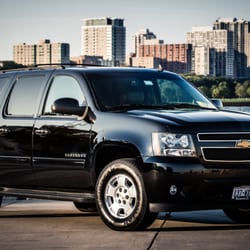 Royal Limousine - Our executive SUV service caters to your business needs, whether your in town for meetings, taking clients to dinner, or a sporting event.