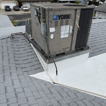 Mountain Pacific Roofing - Double protection on part of the roof with less than ideal pitch - Roofing Near Me Mountain Pacific Roofing - Double protection on part of the roof with less than ideal pitch - Roofing Near Me