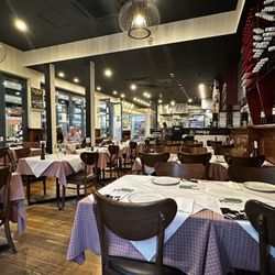 Soprano's Bar & Pizzeria - Inside