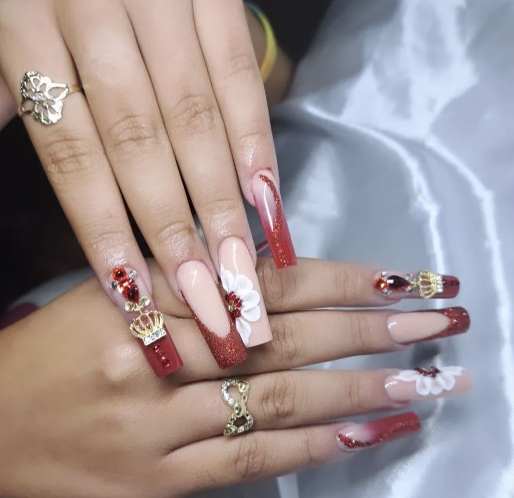 Yanynails Logo
