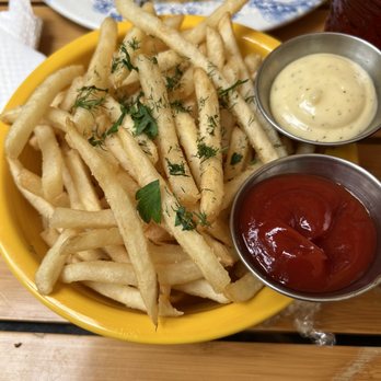 Sally Ann’s - Fries - Cafes Near Me - Pittsburgh, Pennsylvania Sally Ann’s - Fries - Cafes Near Me - Pittsburgh, Pennsylvania