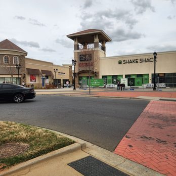 Charlotte Premium Outlets - Outlet Stores Near Me - Charlotte, North Carolina Charlotte Premium Outlets - Outlet Stores Near Me - Charlotte, North Carolina