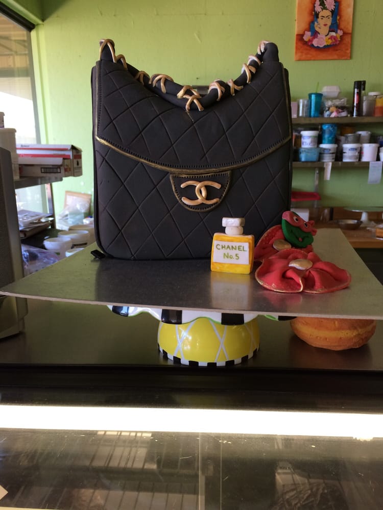 Veronica's - Custom Bakery Logo