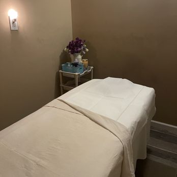 Huyn's Healing - Massage Therapy Near Me - Bellmore, New York
