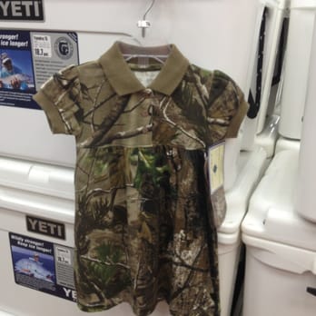Buc-ee's - Cute gifts - Gas Stations Near Me - New Braunfels, Texas
