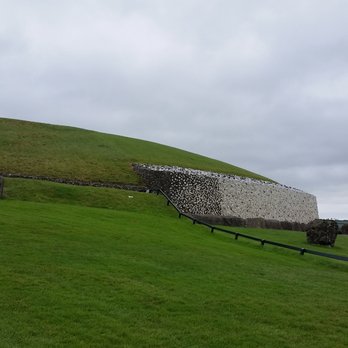 Newgrange - Landmarks & Historical Buildings Near Me - Donore, MH Newgrange - Landmarks & Historical Buildings Near Me - Donore, MH