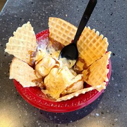 Digby’s Ice Cream Parlor - Ice cream nachos (vanilla / hot Carmel)