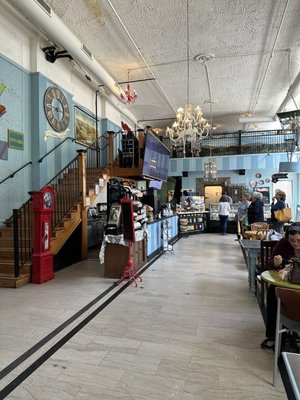 Amélie's French Bakery & Café by null