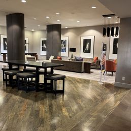 Lobby lounge