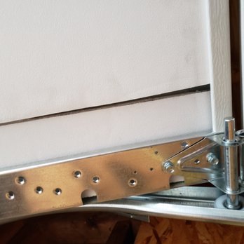 Precision Overhead Garage Door Service - Garage Door Services Near Me - Menomonee Falls, Wisconsin
