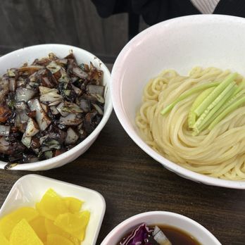 Jin Jja Roo - 간짜장 - Korean Near Me - Gardena, California