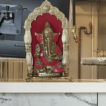 Guru's Indian Kitchen - Ganesha - Indian Near Me - Mesa, Arizona