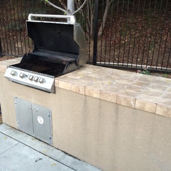 Alta Vista Apartments - Dirty grill.. They never clean it! - Apartments Near Me - Escondido, California Alta Vista Apartments - Dirty grill.. They never clean it! - Apartments Near Me - Escondido, California