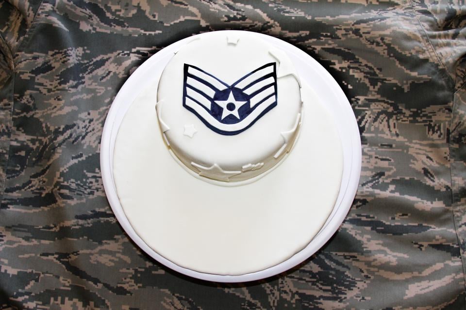 CAKES BY ROBYNN Updated September 2024 134 Michigan Cir