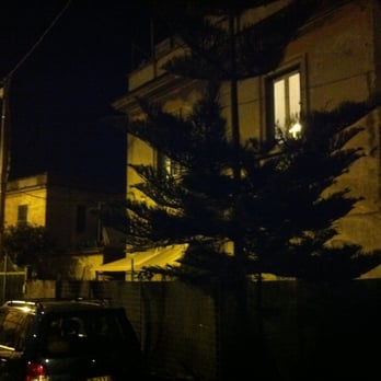Al Gallo Rosso - Some of the houses nearby (so you can feel sure you are in the right place) - Italian Near Me - Rome, RM
