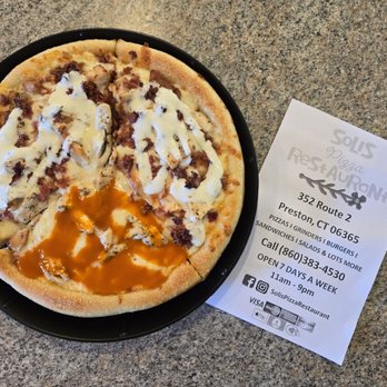 Solis - Special pizza slices - Pizza Near Me - Preston, Connecticut Solis - Special pizza slices - Pizza Near Me - Preston, Connecticut
