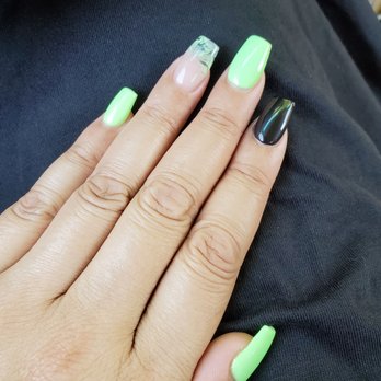 D'Vine Nails Spa - Always a happy girl. Thank you again John. - Nail Salons Near Me - Anaheim, California