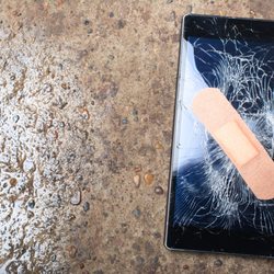 Tech Genie - Got a cracked phone screen? Let us work some magic for you today!