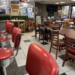 805 Tacos, Taquitos Callejeros - Cute little joint!