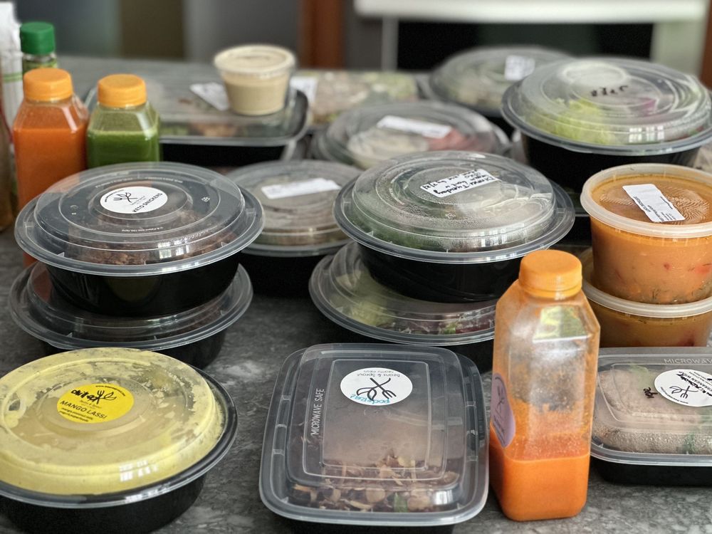 BEANS & SPROUT Updated July 2024 210 E Grove St, Arlington Heights