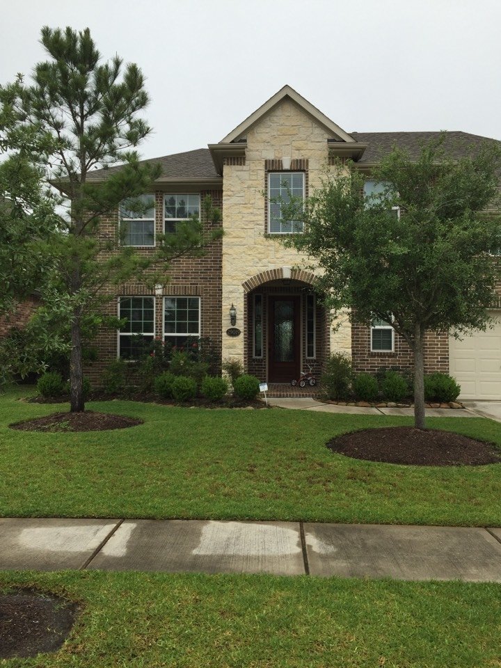 Slide of Eldridge Roofing & Solar