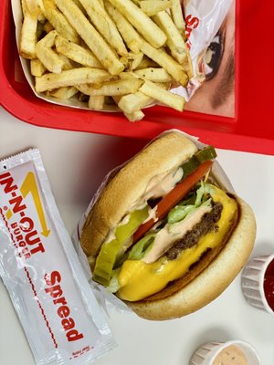 In-N-Out Burger by null