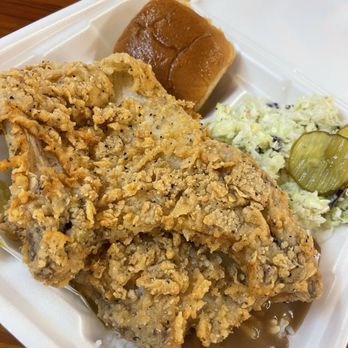 Joe Bessinger's BBQ - Fried Pork Chop Plate - Barbeque Near Me - Summerville, South Carolina Joe Bessinger's BBQ - Fried Pork Chop Plate - Barbeque Near Me - Summerville, South Carolina