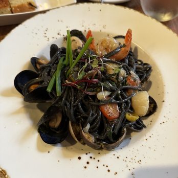 Pranzi - Seafood Squid Ink Spaghetti, bread & pink butter - Italian Near Me - San Carlos, California Pranzi - Seafood Squid Ink Spaghetti, bread & pink butter - Italian Near Me - San Carlos, California