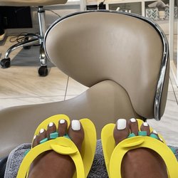 L'Amour Nail and Massage Spa - Very relaxed while they dry
